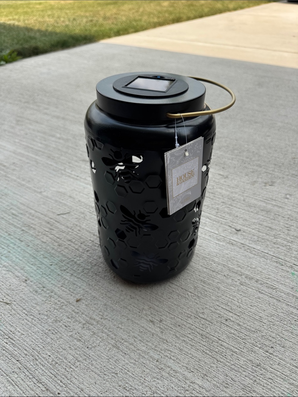 Black Honeycomb Cutout Solar Lantern
